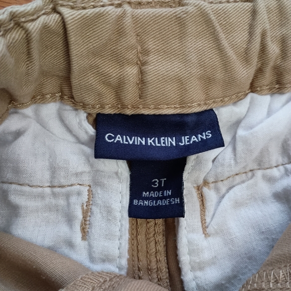 3/$10 🌟 Boys Kids 3T CK Calvin Klein Jeans Khaki Tan Cream Colored Shorts Pants - Picture 4 of 9